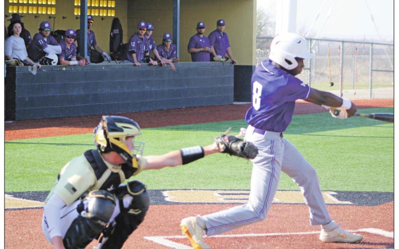 Cowboys beat Monarchs
