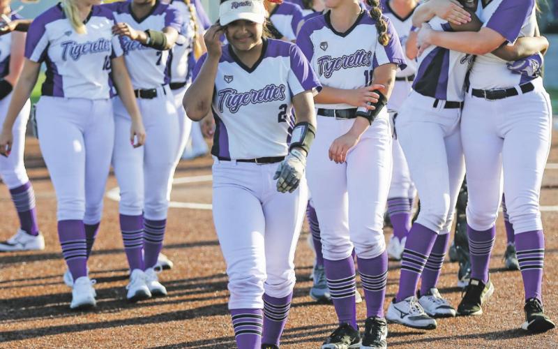 Tigerettes sweep Ballinger in area playoffs