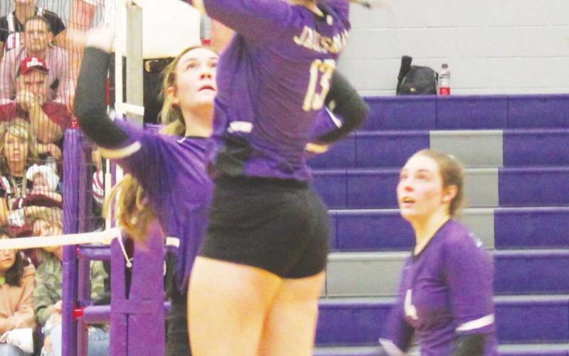 Tigerette VB closes first round with three-set sweep of CV