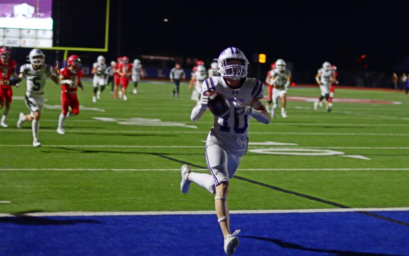 (PHOTO/THOMAS WALLNER) The Jacksboro Tigers clinched the regional semifinal champions title Friday, Nov. 24 with a 49-48 win over the Holliday Eagles in overtime.