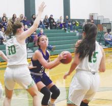 Tigerettes even record at 3-3 with 49-41 win over Paradise